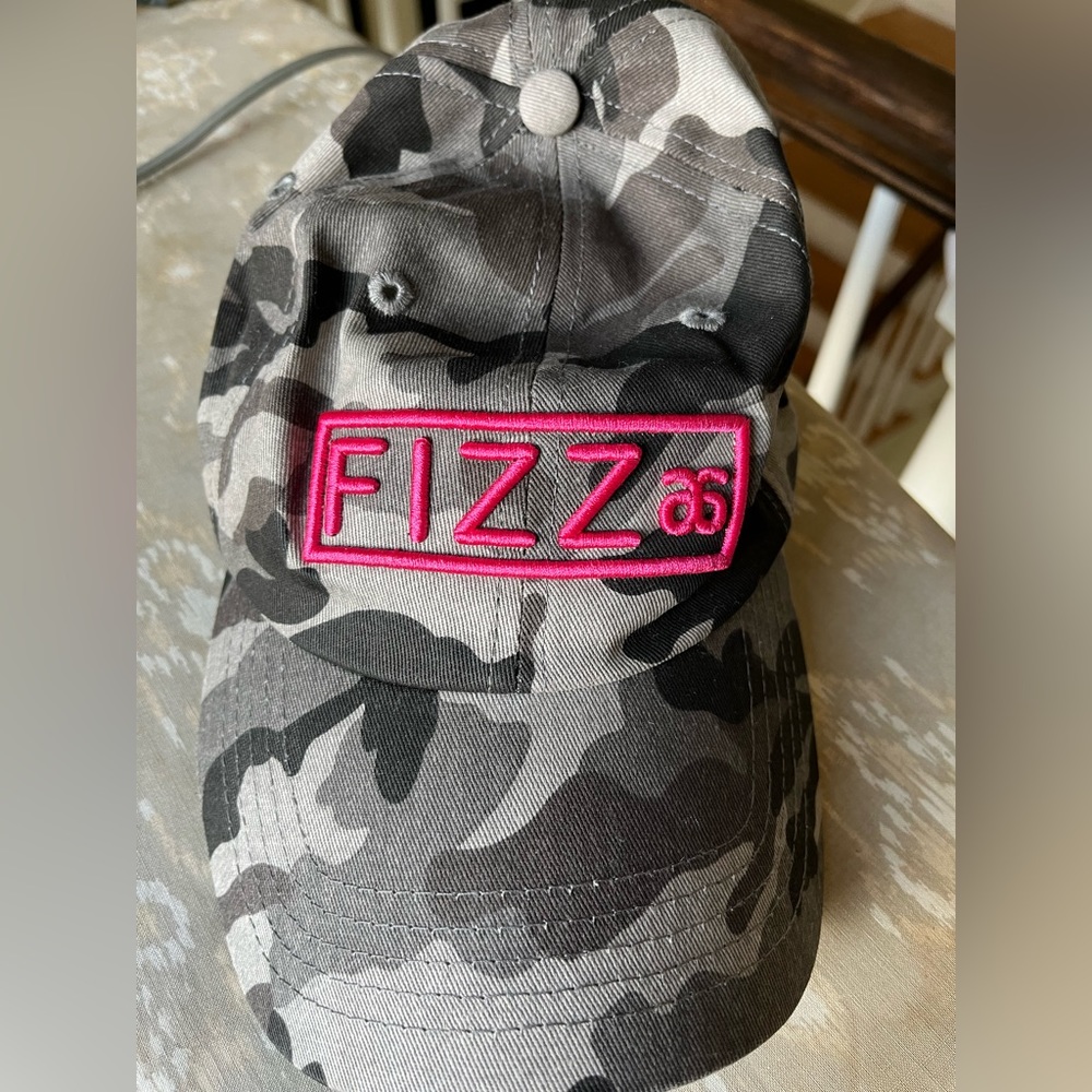 Arbonne black camo fizz hat